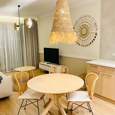 Przy Plazy - Z Prywatnym Ogrodkiem Rezydencja Apartment Niechorze